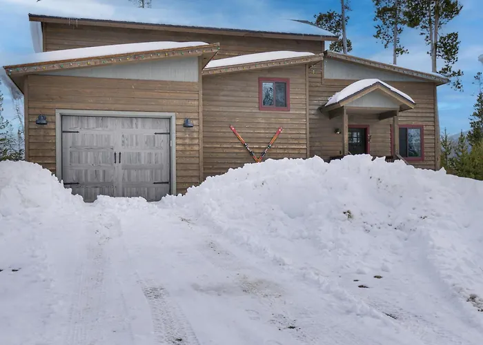 Hike + Ski: Grand Lake Cabin W/ Mtn-View Deck
