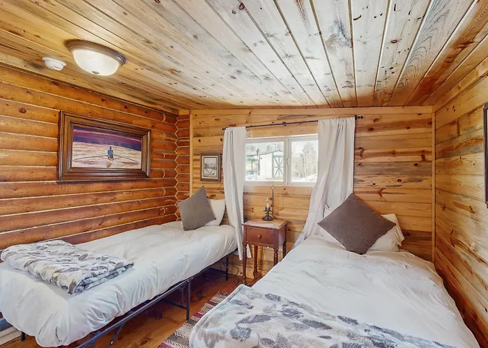 Grand Lake Cabin Escape